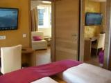 3 Bedrooms Apartment