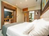 Suite with garden view
