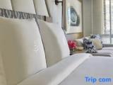 Deluxe room with ocean view