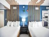 2 Bedrooms Premium Suite with courtyard view