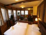 Deluxe Suite with balcony