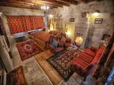 Deluxe Lower Floor Stone Triple room