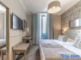 Comfort Quadruple room with city view