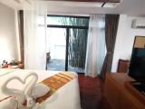 Superior Single Family room