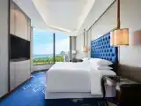 1 Bedroom Double Corner Suite with ocean view