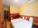 Standard Quadruple room with balcony