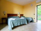 Deluxe with Sea View Triple room