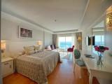 Deluxe room with ocean view
