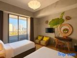 Superior Double room with city view