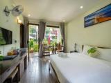Standard Double room with pool view