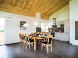 4 Bedrooms Penthouse Apartment with balcony and with mountain view