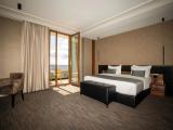 Junior Suite with balcony and with city view
