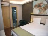 Standard room with city view