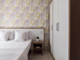 1 Bedroom Apartment with street view