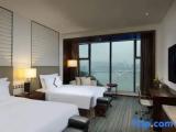 2 Bedrooms Standard Family room with river view