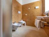 Standard Triple room with garden view
