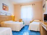Classic Quadruple room