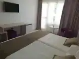 Standard Twin room with sea view