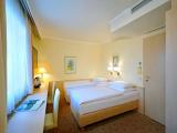 Standard room with city view