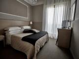 Standard Double room with partial sea view