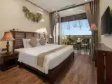 2 Bedrooms Family with Bathtub room with view