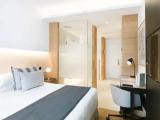 Connecting room