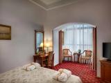 Standard room with city view