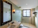 Suite with mountain view
