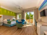 Standard room with pool view