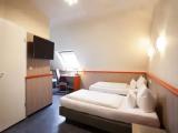 Standard Triple room with balcony