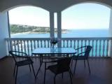 3 Bedrooms Apartment