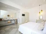 Deluxe Quadruple Suite with sea view