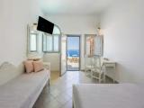 Standard room with mountain view