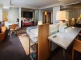 Signature Double Suite