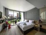Studio with garden view