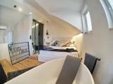 Standard Double room with city view