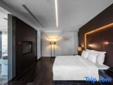 1 Bedroom Suite with lake view