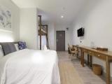 Standard room with balcony