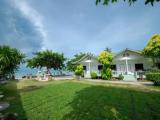 Bungalow beachfront