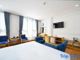 Suite with city view