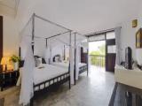 Grand room