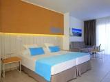 Standard room with partial sea view
