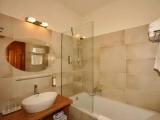 3 Bedrooms Luxury Apartment