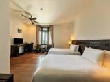 Deluxe room with partial view