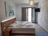 1 Bedroom Standard Family room with mountain view