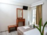 2 Bedrooms Standard Family room with balcony