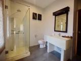 2 Bedrooms Villa