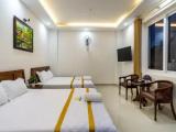 Deluxe Quadruple room with balcony