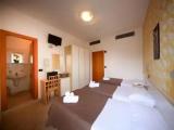 Standard Triple room with balcony