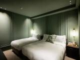 Premier room